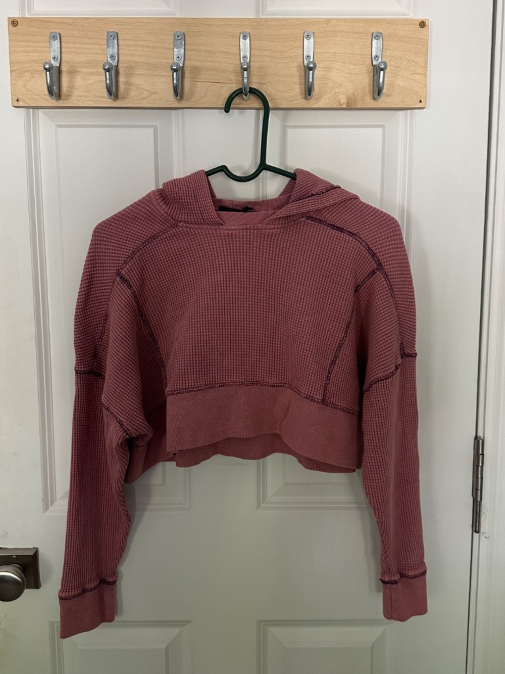 Urban Outfitters Cropped Hoodie Mauve